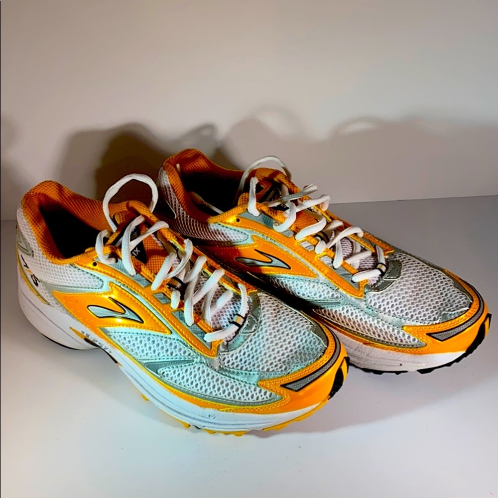 Vintage Brooks Running GTS 8’s